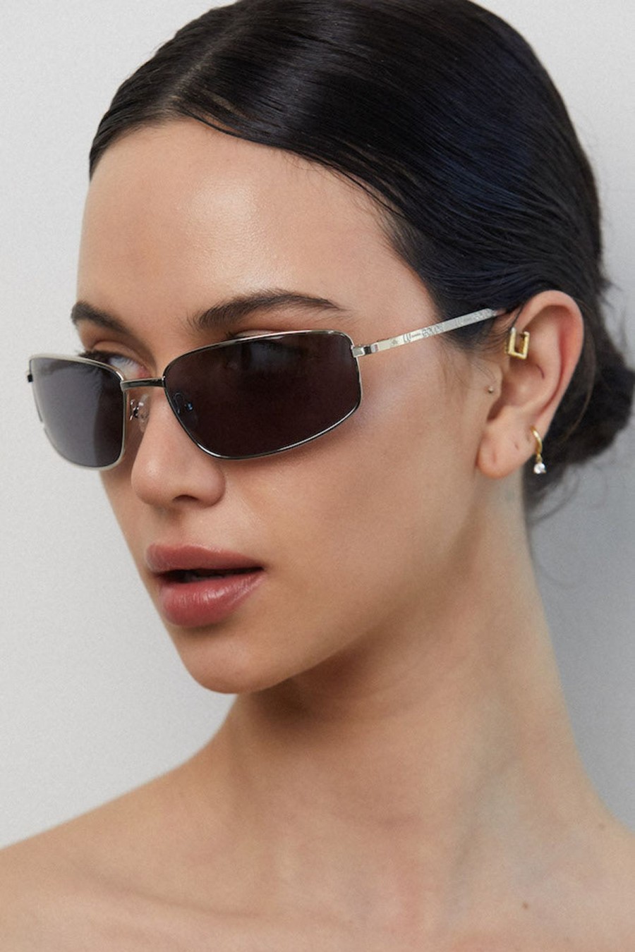 Women Lu Goldie Sunglasses | Axelle/Black