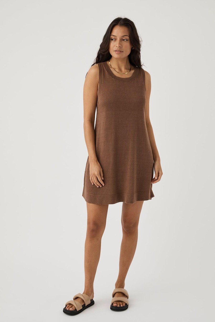 Women Arcaa Movement Dresses | Brie Shift Dress/Chocolate