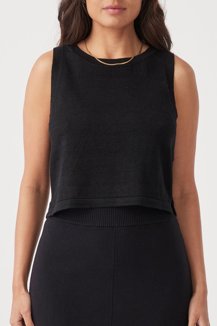 Women Arcaa Movement Tops | Hugo Tank/Black